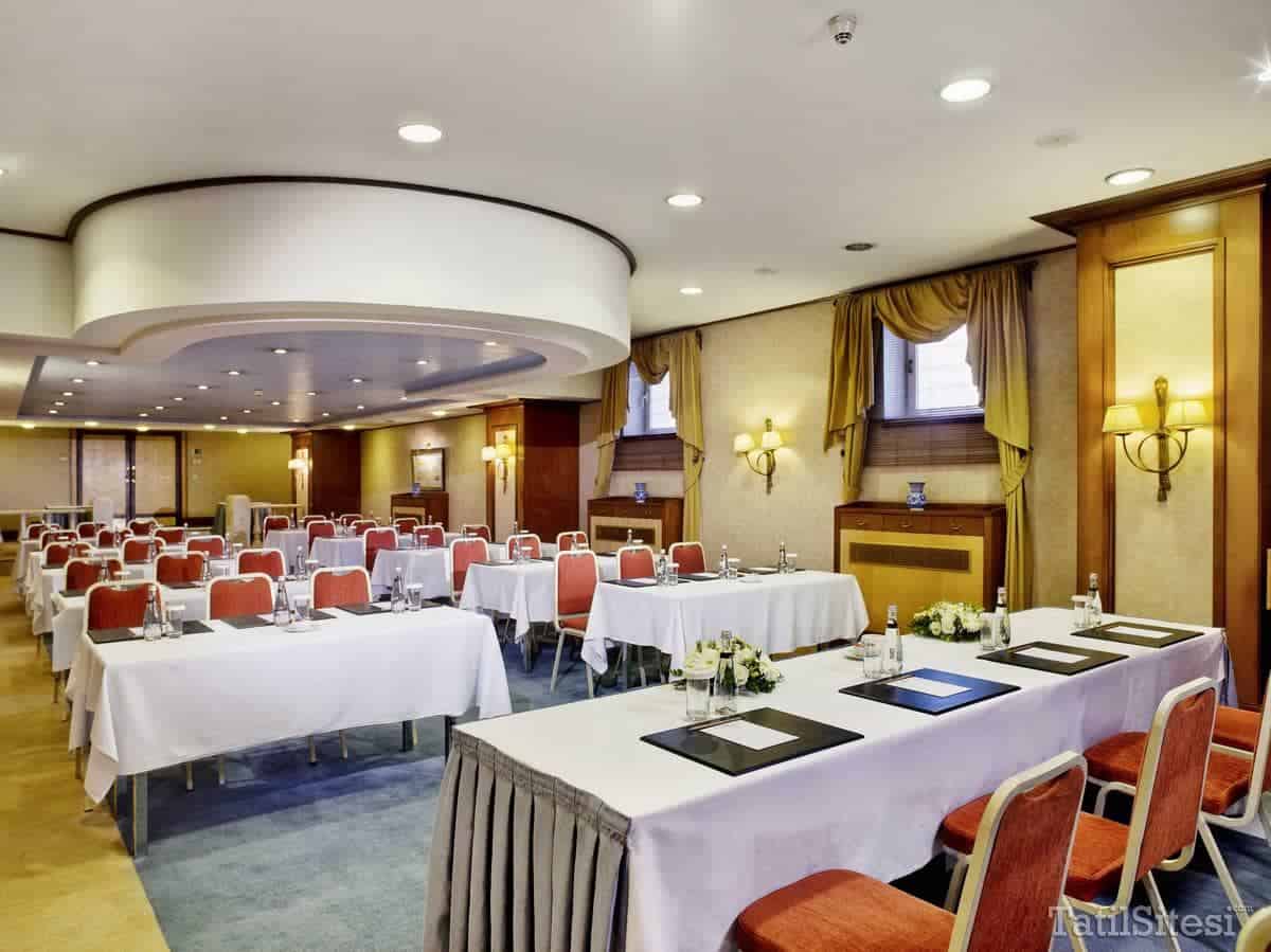 Eresin İstanbul Crown Hotel 